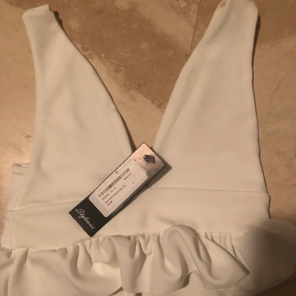 NWT nasty gal cropped ruffle v top